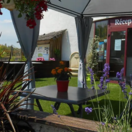 Mobil Confortable Avec Terrasse - 6 Pers. - Api-1-52-2169